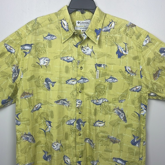 🎣 Like New Columbia Deep Sea Fishing Button Down Short Sleeve Men’s Size L - Picture 2 of 11